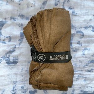 Microfiber quick dry towel 🏕️